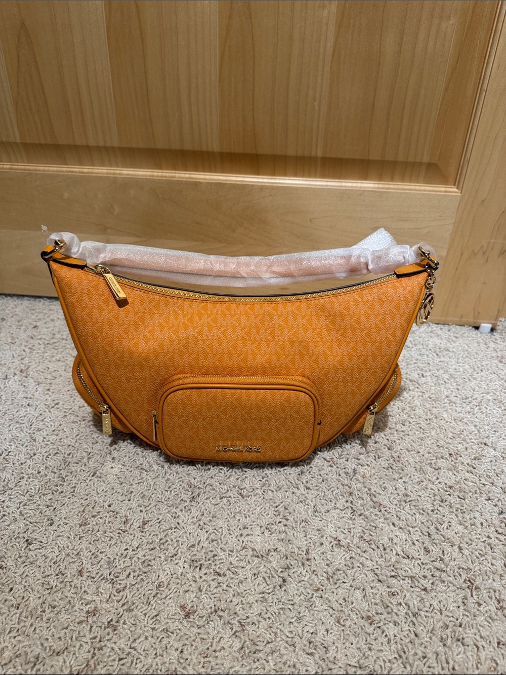 Micheal Kors purse